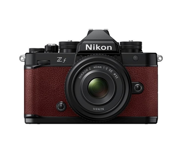 Nikon Z F + 40 MM F2 SE Lens Aynasız Fotoğraf Makinesi