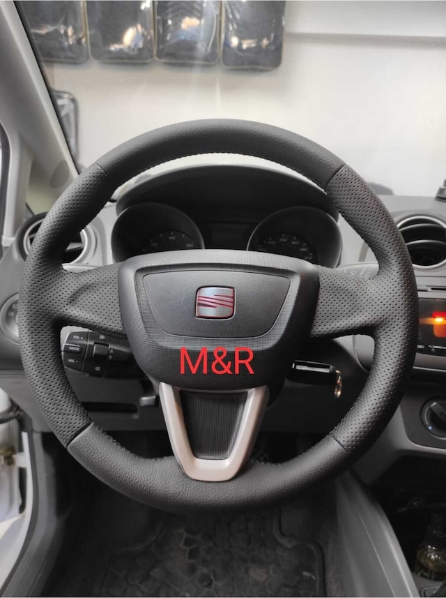 Seat İbiza Deri Direksiyon Kaplama Siyah