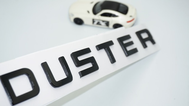 Dk Tuning Duster Ön Kaput Siyah Abs 3m 3d Yazı Logo Dacia İle Uyu