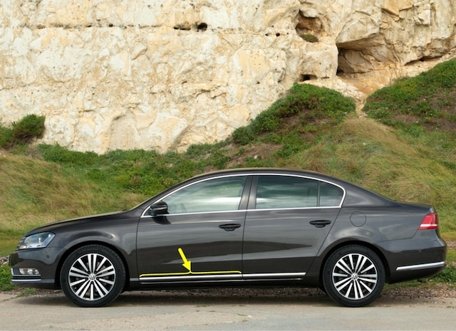 VW Passat B7 2011-2014 Sol Ön Kapı Alt Krom Çıtası 3AA854939A