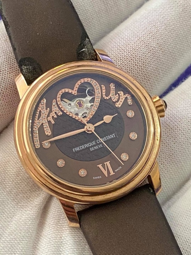 Frederique Constant Fc-310Csq2P4 Deri Kordon Kadın Kol Saati 2.El Teşhir Ürün