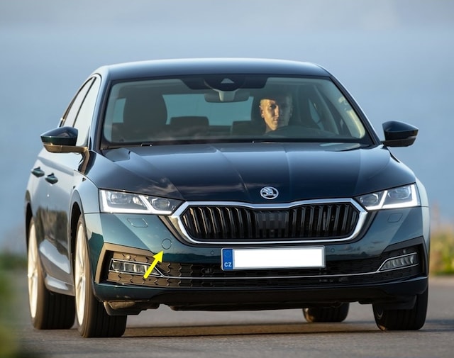 Skoda Octavia MK4 2020-2023 Ön Tampon Çeki Demir Kapağı 5E3807241