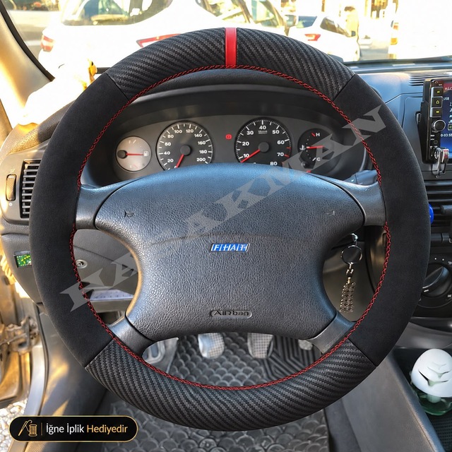 Fiat Strada Dikme Direksiyon Kılıfı Alcantara Süet Mat Karbon Kırmızı Yüzük Ve Dikiş 4 Kollu 1999-2005