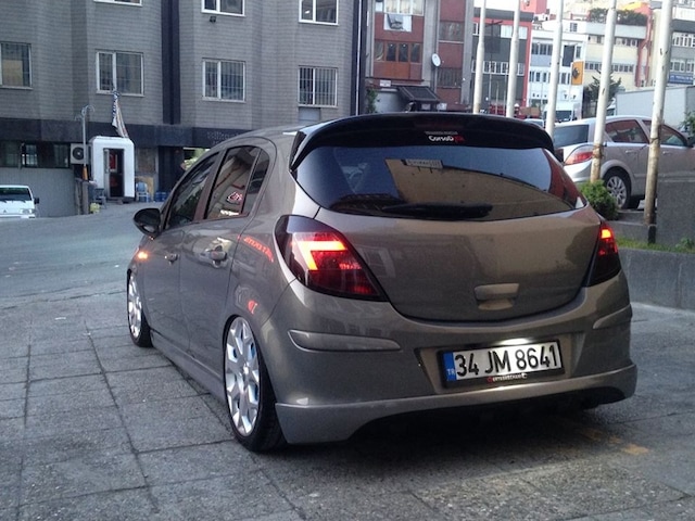 Opel Corsa D Spoyler Bagaj Üstü Spoiler Piano Black Boyalı