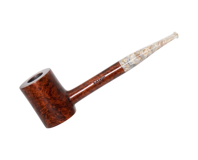 Şahin Collection Xl 9mm. Filtreli Akrilik Saplı Pipo 239355