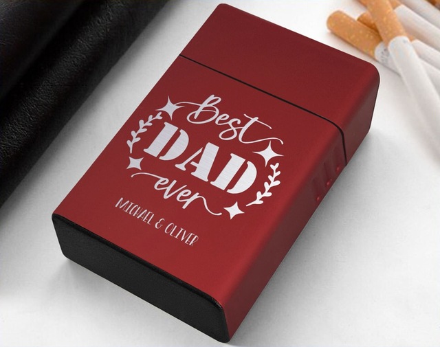 Bk Gift Kişiye Özel İsimli Babalar Günü Tasarımlı Kırmızı Metal Sigara Tabakası ,babalar Günü Hediyesi , Babaya Hediye , Sigara Tabakası-10