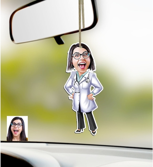 Kişiye Özel Bayan Doktor Karikatürlü Ahşap Araba Dikiz Ayna Süsü