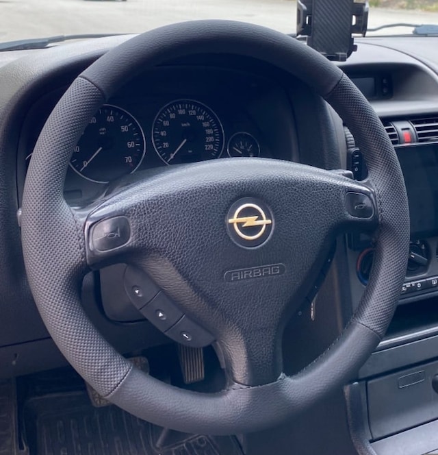 Dikişli Direksiyon Kılıfı Siyah Deri Noktalı Deri Siyah Dikişli Opel Astra İçin Karışık