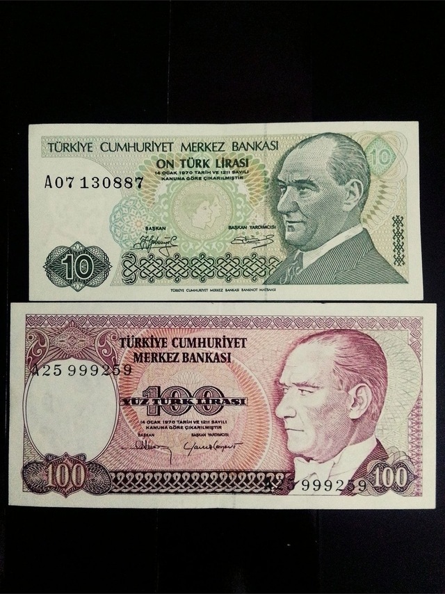 A Serisi 7. Emisyon 100 Ve 10 Türk Lirası Koleksiyon Eski Kâğıt Para.