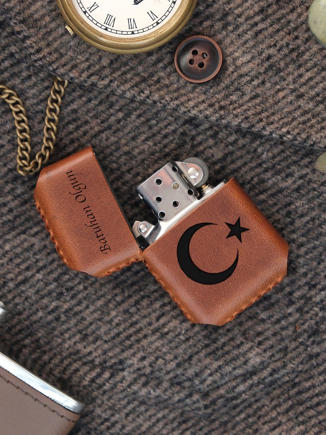 Vagave Taba Renk Hakiki Deri Kılıflı Zippo Benzinli Çakmak