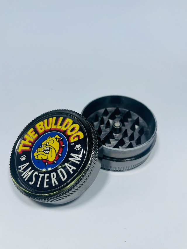 BullDog Modeli Metal 2Parça SivriDiş TutunÖğütücü Grinder //50mm