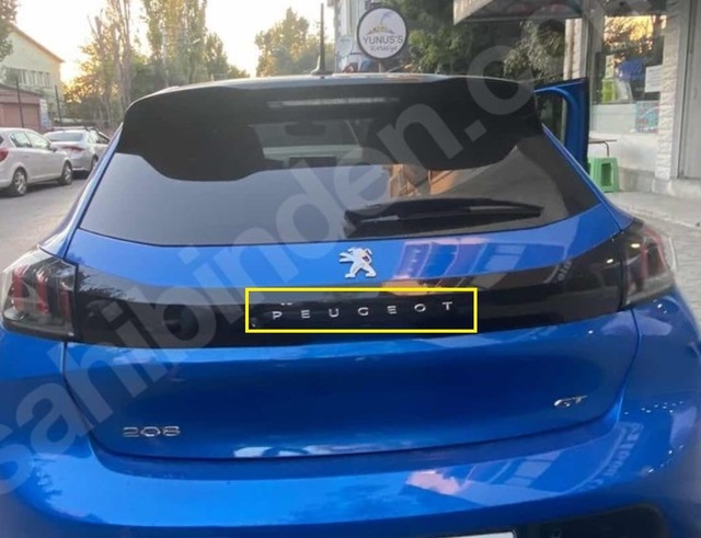 Peugeot 208 Yeni Nesil Bagaj Yazısı İnce Karakter