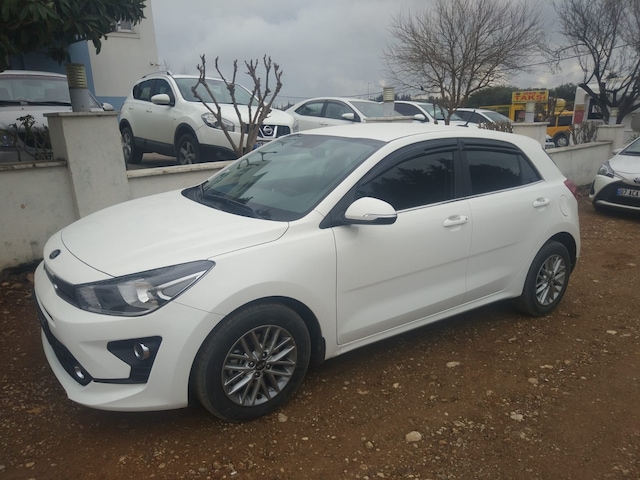 Kia Rio Mügen Cam Rüzgarlığı Hb 2016-2021 Arası Son Kasa 4 Lü N11.27391
