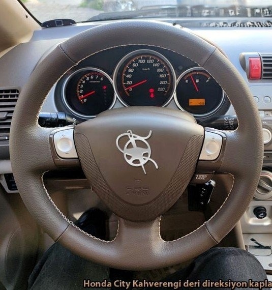Honda City Araca Özel Dikmeli Direksiyon Kılıfı Kahverengi Krem Siyah