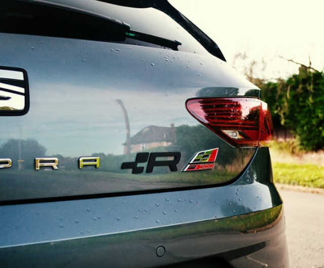 Seat Leon Cupra R Siyah Renk 3m 3d Bagaj Yazı Logo Ürün