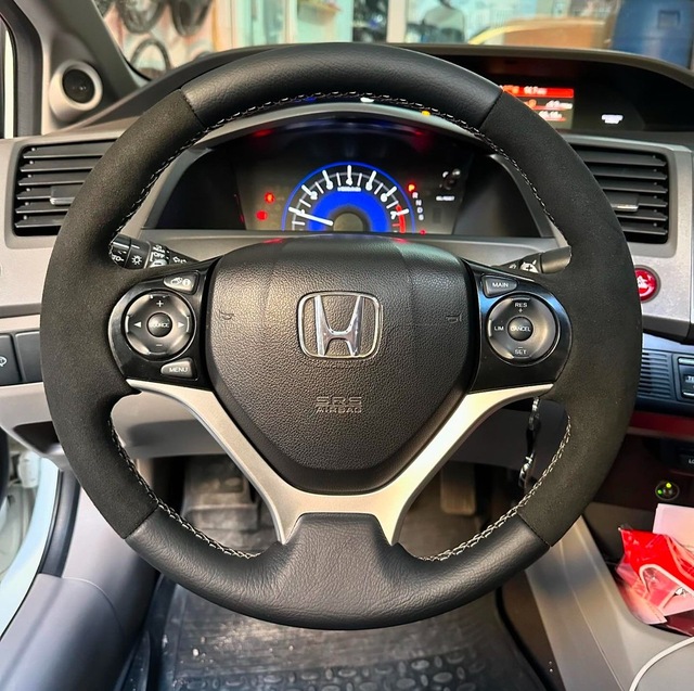 Honda Civic Fb7 Araca Özel Direksiyon Kılıfı Alcantra Damarlı Siyah İp Siyah