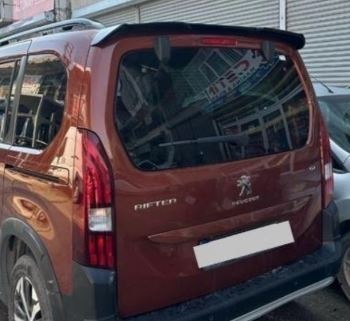 Peugeot Rıfter Spoiler Arka Rüzgarlık Parlak Siyah Boyalı