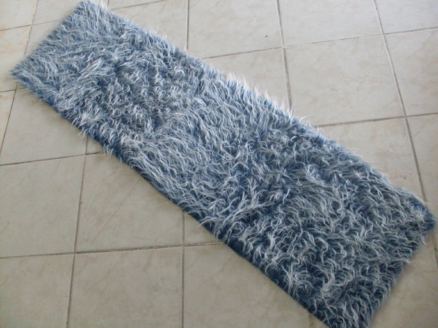 Araç Torpido Üstü Peluş Kumaş Mavi Beyaz 150X40 Cm