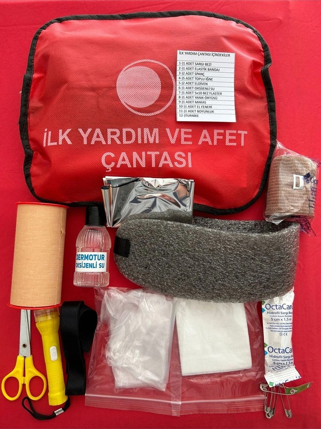 İlk Yardım Ve Afet Çantası