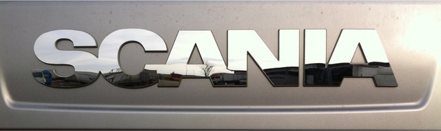 Scania 1994-2004 Ön Panjur Scania Yazısı
