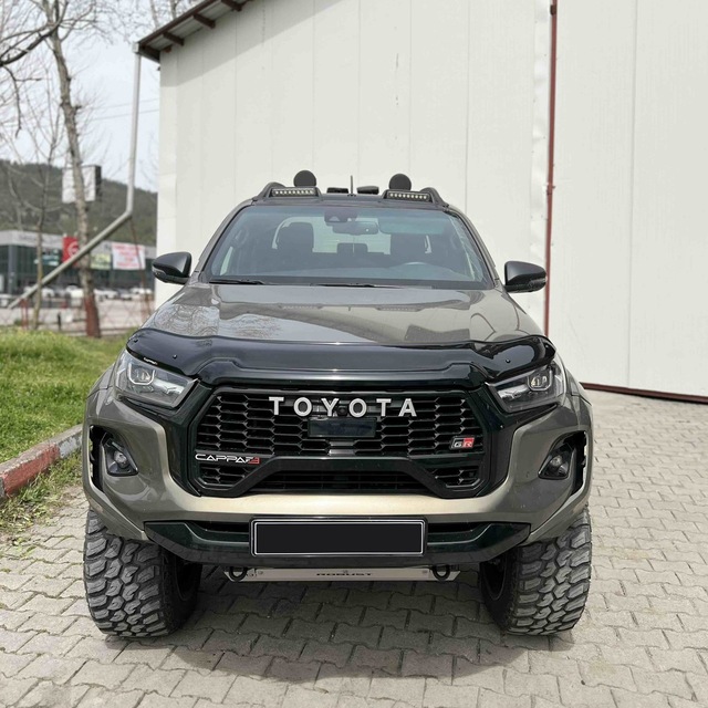Toyota Hilux İle Uyumlu Kaput Rüzgarlığı 2021 2022 2023 2024