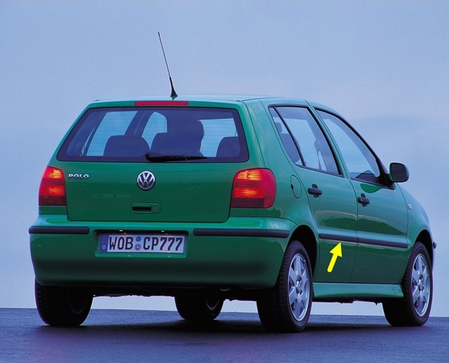 VW Polo HB 2000-2002 Ara Kasa Sağ Arka Kapı Çıtası 6N4853074