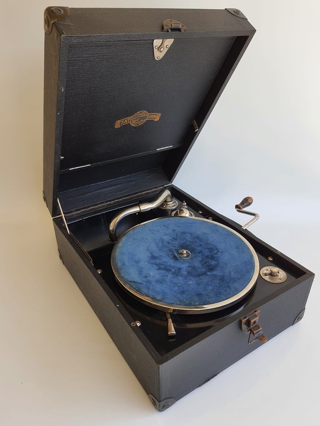 Saturn Antika Çanta Gramofon 070 Teşhir Ürün