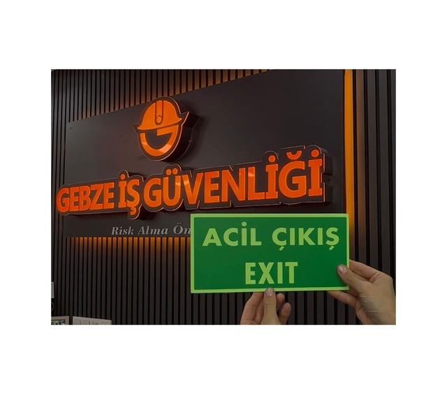 Acil Çıkış Exit