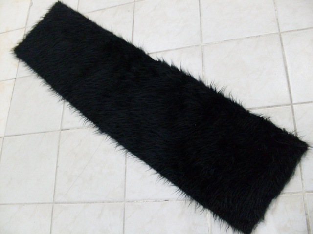 Araç Torpido Üstü Peluş Kumaş Siyah 150X40 Cm