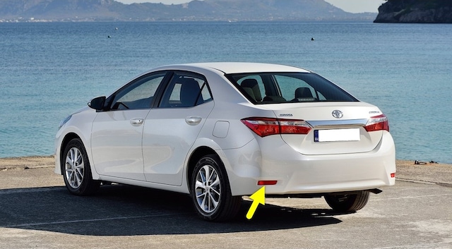 Toyota Corolla Uyumlu 2014-2018 Arka Tampon Sol Reflektör 81920-30040