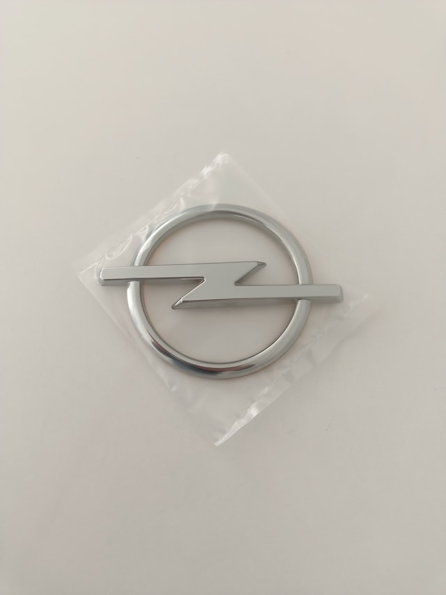 Opel Corsa C Arka Bagaj Arması 2001-2002-2003-2004-2005-2006