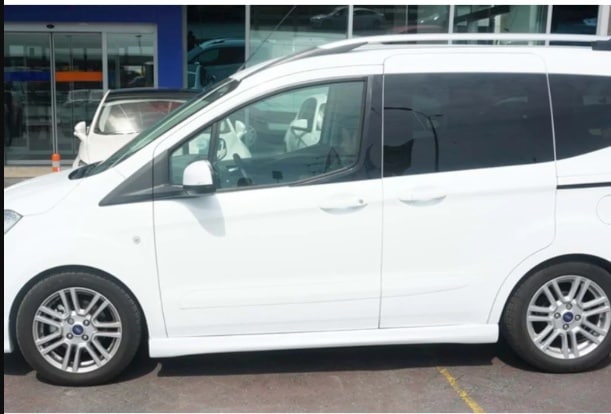 Ford Tourneo Courier Yan Marşpiyel Plastik