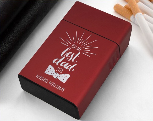 Bk Gift Kişiye Özel İsimli Babalar Günü Tasarımlı Kırmızı Metal Sigara Tabakası