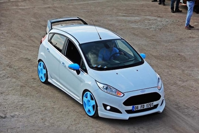 Ford Fiesta Body Kit Takimi 2012/2016 STR-250