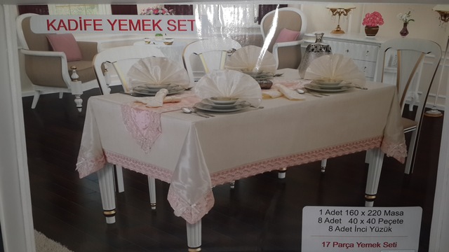 fransiz gupurlu incili kadife masa ortusu takimi pudra