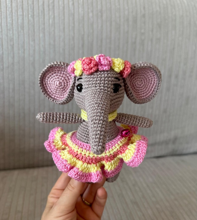 Etekli Amigurumi Fil Oyuncak 16 Cm 001