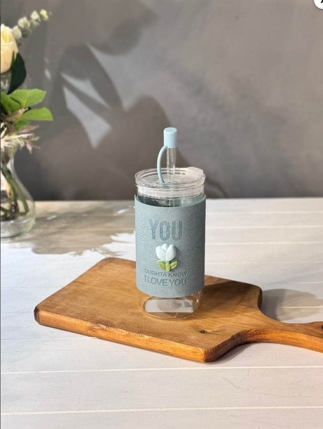 Minnoş 350ml Cam Pipetli Bardak Kapaklı Süet Kılıflı Soğuk Kahve Smoothie Sunum Bardağı A