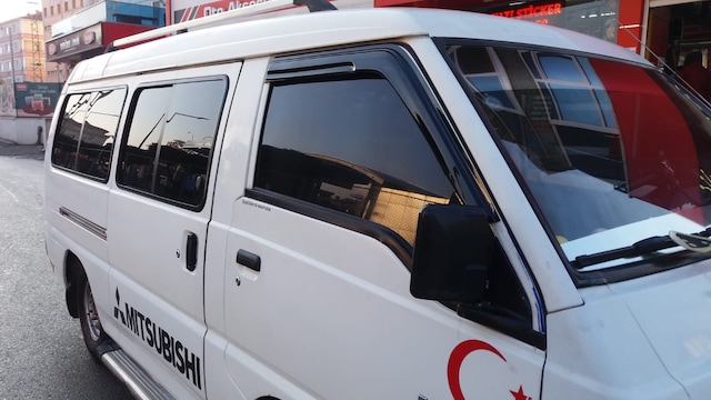 Mitsubishi L300 Mügen Cam Rüzgarlığı 1988-2009 Arası 2Li N11.26951