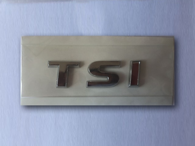 Volkswagen Tsi Bagaj Yazısı Tek Kırmızı 3Aa853675G (274130728)