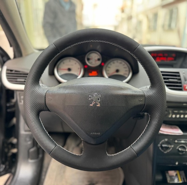 Peugeot 207 Uyumlu Direksiyon Kılıfı Nokta Alcantra