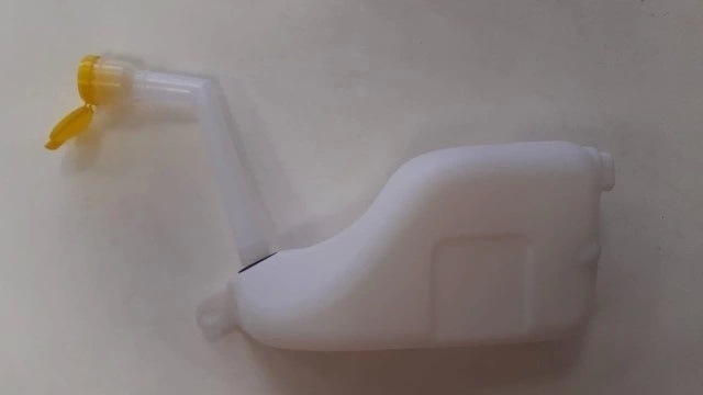 Renault Megane 3 Hatchback 2014-2015 Ön Cam Su Bidonu - Deposu Borusu Ve Kapağı İle Birlikte Oem