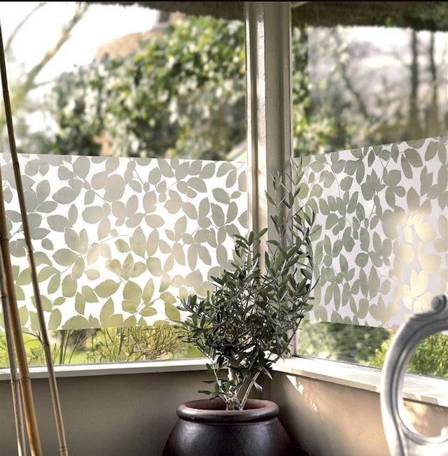 Technosmart 45x100cm Yaprak Desenli Statik Cam Filmi Kaplama Mutfak Ofis Banyo Pencere