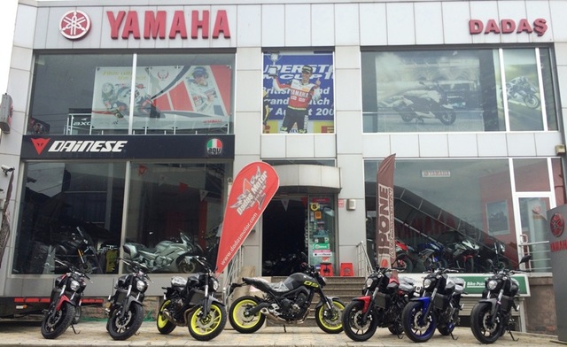 Dainese Draken Div Deri Tulum Siyah Yaris Tulumu Moto Gp Pist Fiyatlari Ve Ozellikleri
