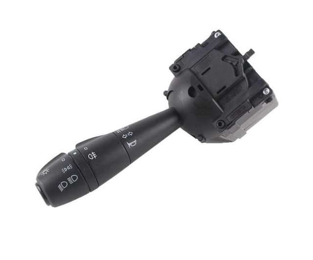 Dacia Sandero Far Ve Sinyal Kolu 2013 2016 Arka Sisli Fiyatlari Ve Ozellikleri