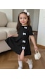 Uyguntarz Kız Çocuk Siyah Mini Elbise Beyaz Fiyonk Detaylı Modern Tasarım Uyguntarz Kız Çocuk Siyah Mini Elbise Beyaz Fiyonk Detaylı Modern Tasarım