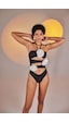 Holly Lolly Çıkarılabilir Çiçek Detaylı Cutout Kesim Premium Swagger Mayo Siyah