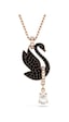 5678045 Swarovski Kolye Swan:pend Xs Neck Rc06/ros Beyaz - Siyah 5678045 Swarovski Kolye Swan:pend Xs Neck Rc06/ros Beyaz - Siyah
