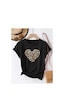 Medinenur Leopar Kalp Baskılı Basic T-shirt Siyah Medinenur Leopar Kalp Baskılı Basic T-shirt Siyah