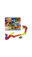 Hot Wheels ® Monster Trucks Snake Bite Güç Darbesi oyun seti ve 1:64 ölçekli Bone Shaker JJN44