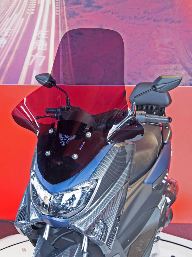 Abv Yamaha N-Max El Korumalı Açık Füme Tur Camı 75x67.5 Cm (15-20)